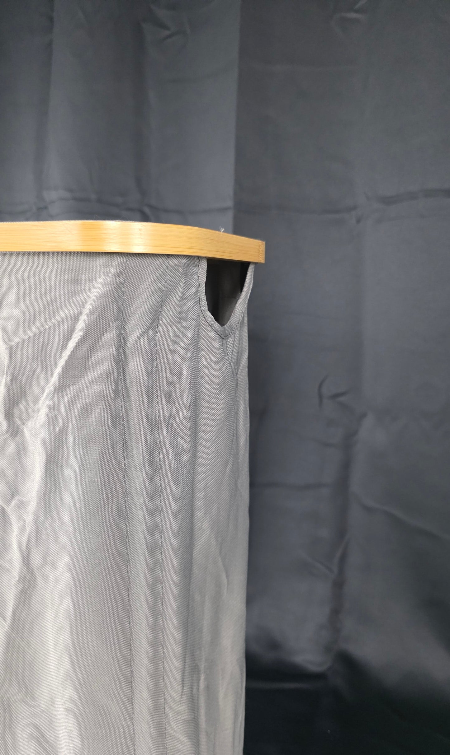 Slim Collapsible Laundry Hamper with Lid | Bamboo Frame | Foldable Clothes Bin | Dustproof & Portable (Gray)