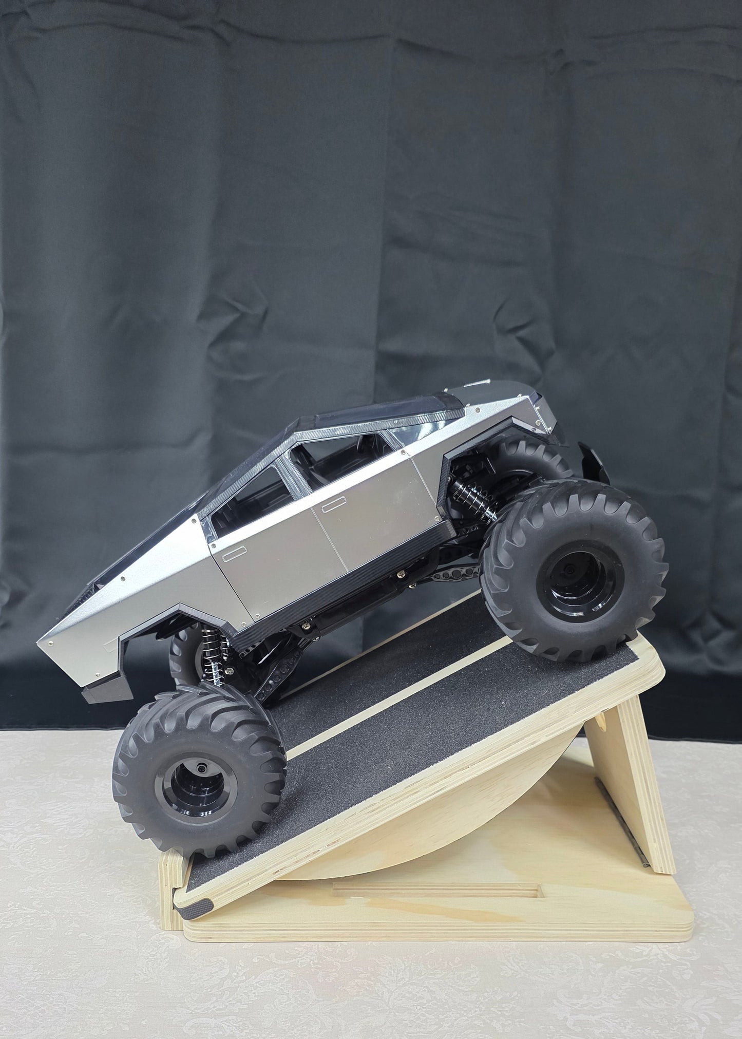 NQD 1:8 Big Cybertruck – XXX-Large 4WD Off-Road RC Truck with LED Headlights, Dual Motors, and Alloy Body | Shop LeHue Marketplace