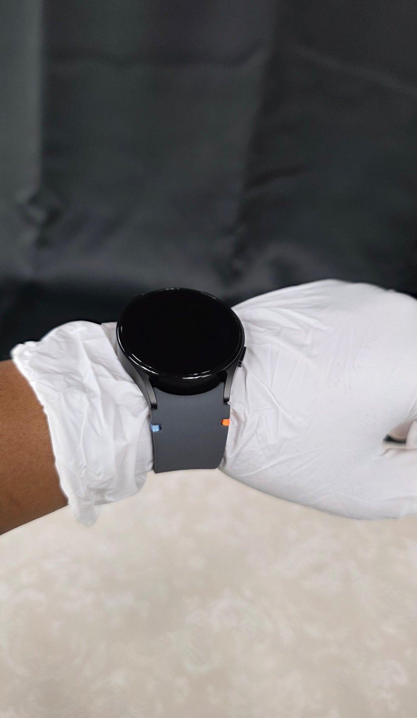 Samsung Galaxy Watch FE 40mm (LTE + Bluetooth) – AI Smartwatch 2024 | Fitness, Sleep, Heart-Rate & BIA Sensor | Renewed – Black (US Version)