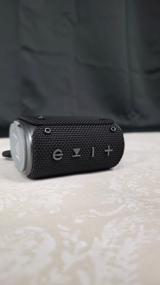 Chaowei Portable Bluetooth Speaker | IPX67 Waterproof + Dustproof | Punchy Bass, AUX + TF Card Support | 5H Playtime, Outdoor Wireless Mini Speaker – Black
