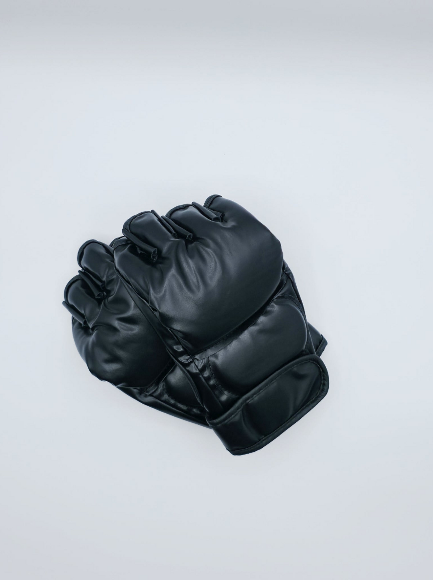 Smart Bluetooth Music Boxing Trainer with Gloves – Wall Mounted Reflex and Rhythm Punch Machine | LED Light Target, App-Synced Training Pad for Home Gym or Fitness Studio